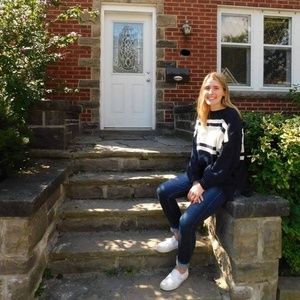 Meet your Posher, Ezri